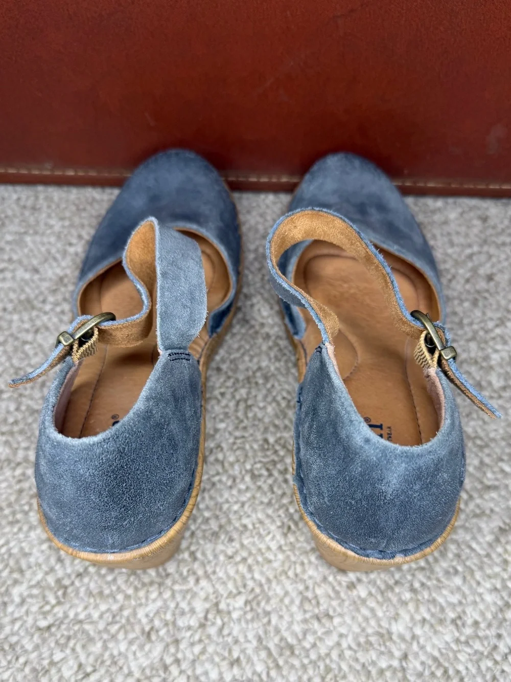 NWOT Born Nellie leather wedges